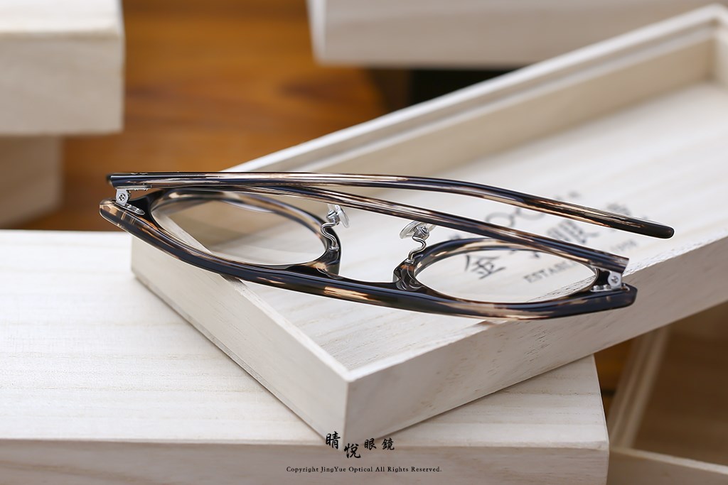 睛悦眼鏡,金子眼鏡,kaneko,手工眼鏡,日本手工眼鏡,賽璐珞,Celluloid,KC85,CHS
