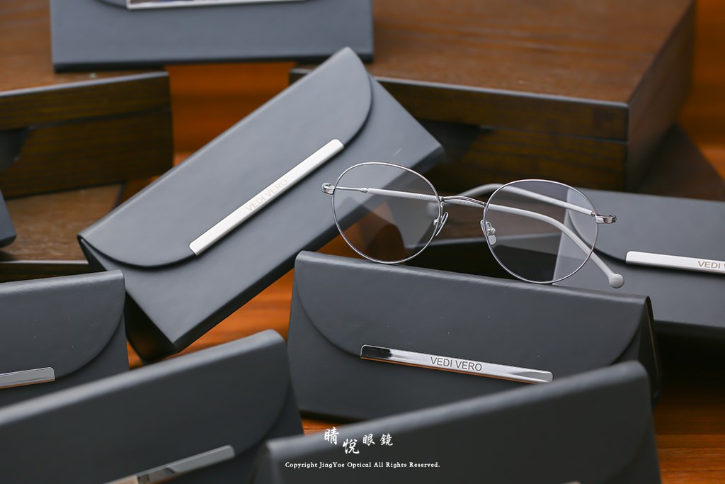 睛悦眼鏡,VEDI VERO,眼鏡,手工眼鏡,太陽眼鏡,宋慧喬,李鍾碩,VOCC10 GRY