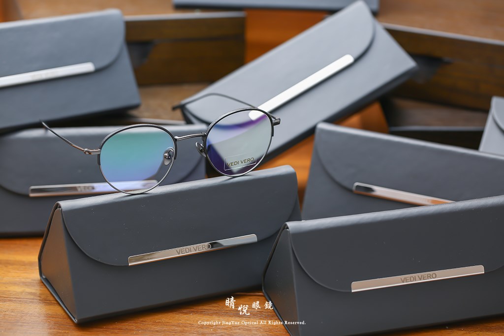 睛悦眼鏡,VEDI VERO,眼鏡,手工眼鏡,太陽眼鏡,宋慧喬,李鍾碩,VO8001,VO 8001,GUN