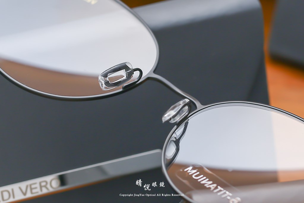 睛悦眼鏡,VEDI VERO,眼鏡,手工眼鏡,太陽眼鏡,宋慧喬,李鍾碩,VOCM15 BLKS