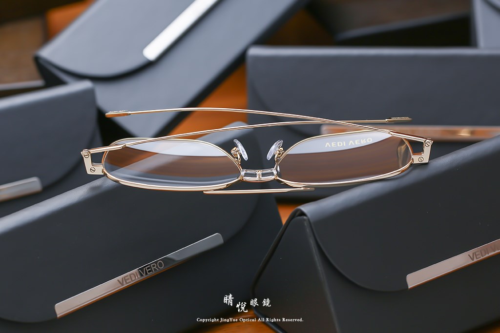 睛悦眼鏡,VEDI VERO,眼鏡,手工眼鏡,太陽眼鏡,宋慧喬,李鍾碩,VO121,VO 121 PGD