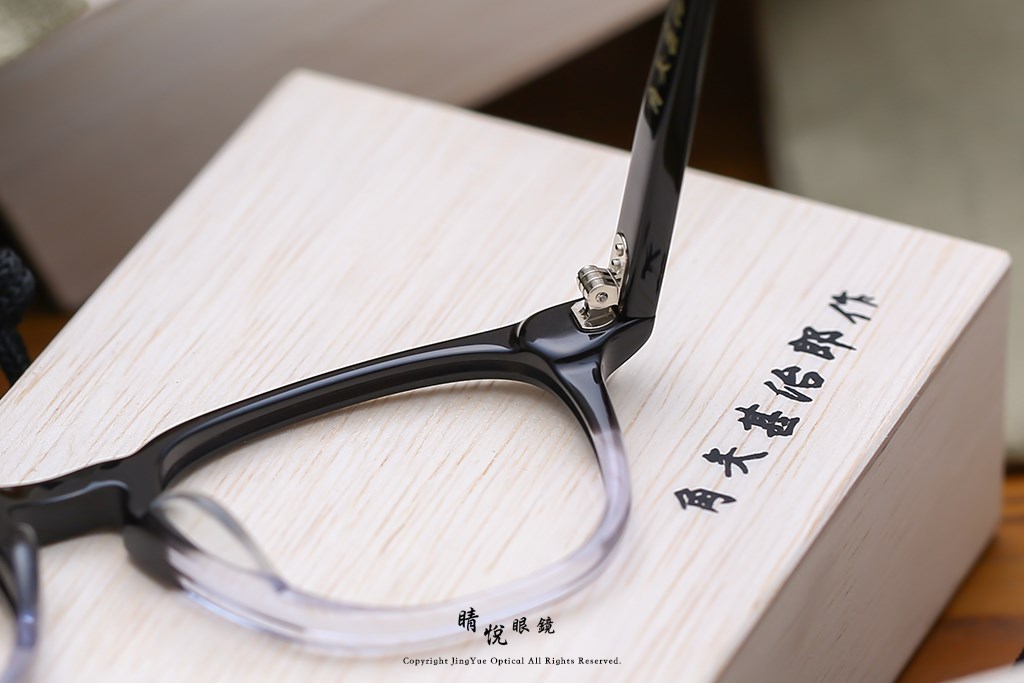 睛悦眼鏡,角矢甚治郎,手工眼鏡,日本手工眼鏡,賽璐珞,Celluloid,戰國限定,如水,C12